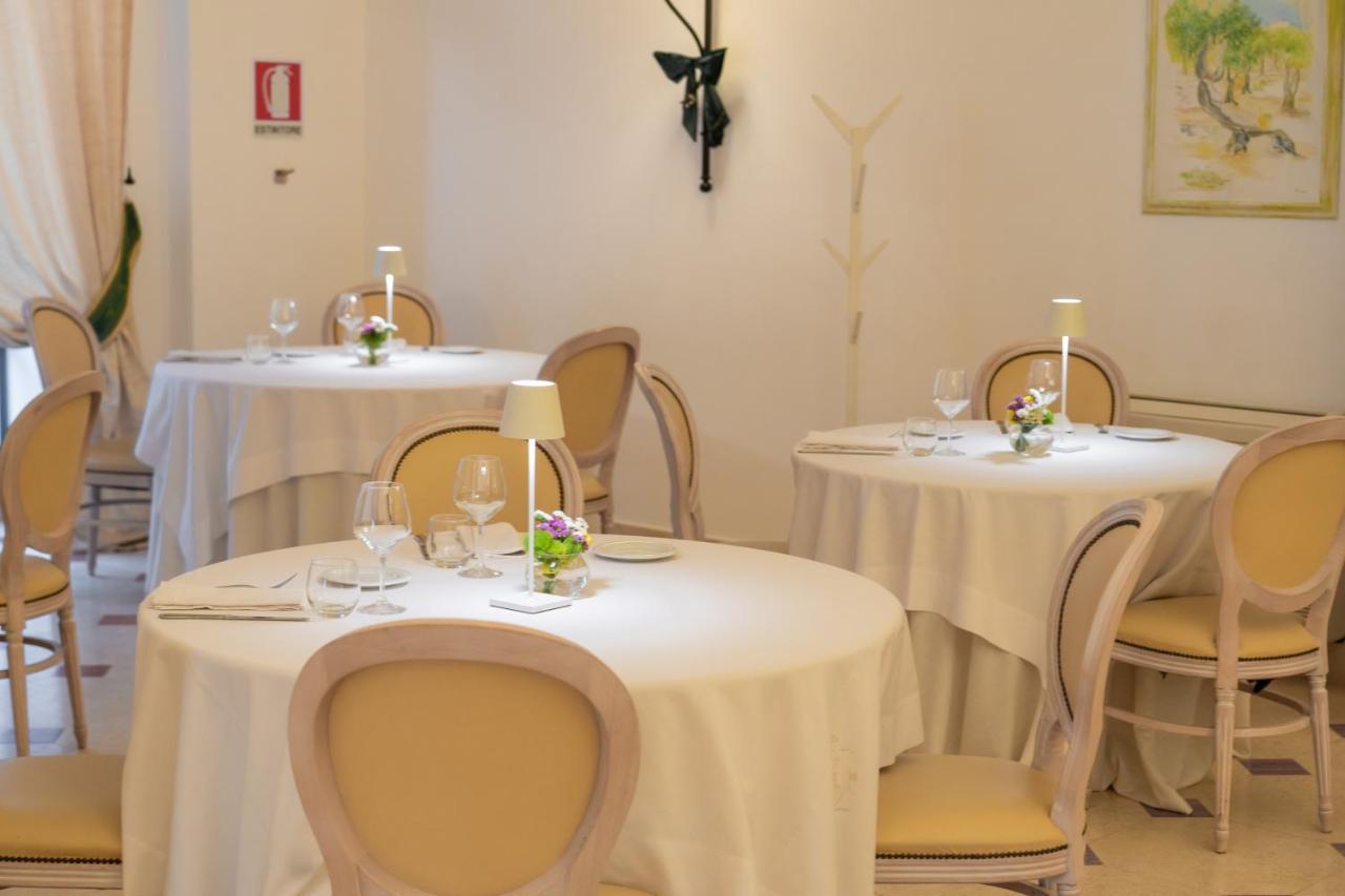 Ostuni Palace - Hotel Bistrot & Spa מראה חיצוני תמונה