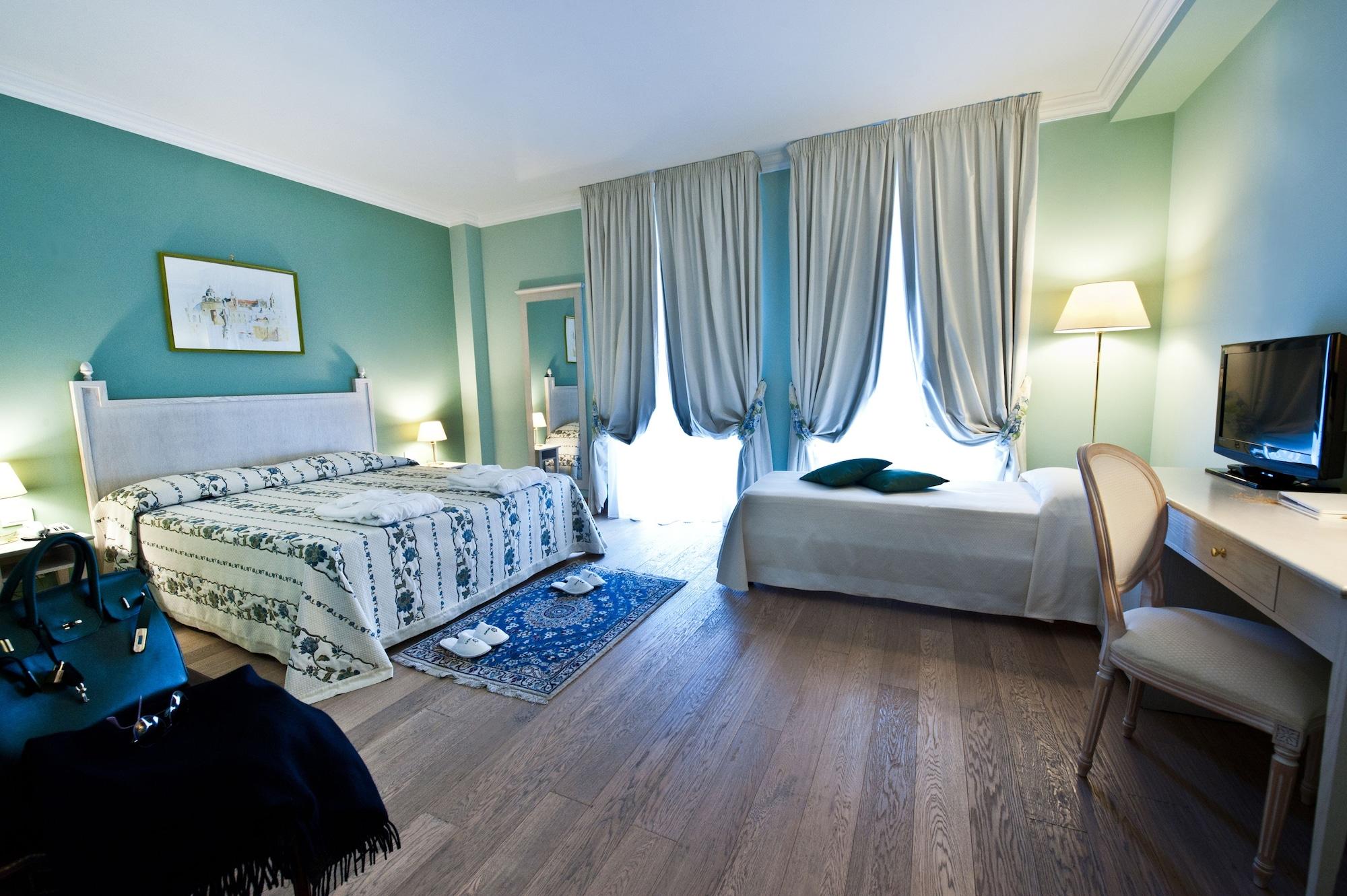 Ostuni Palace - Hotel Bistrot & Spa מראה חיצוני תמונה