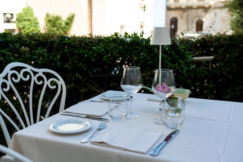 Ostuni Palace - Hotel Bistrot & Spa מראה חיצוני תמונה