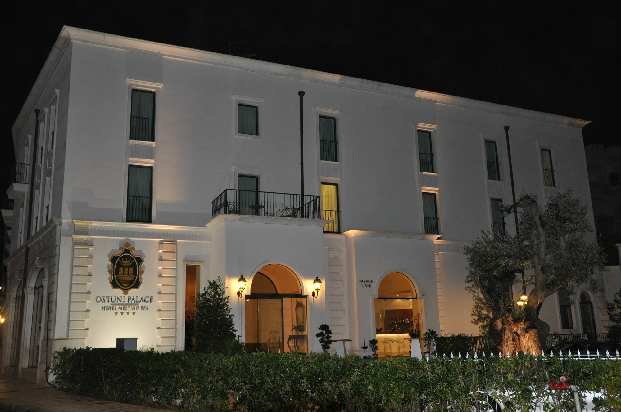 Ostuni Palace - Hotel Bistrot & Spa מראה חיצוני תמונה