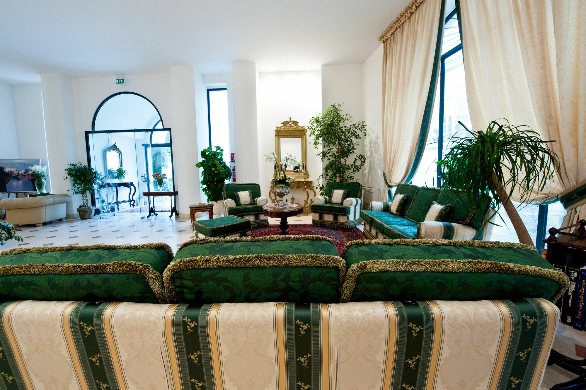 Ostuni Palace - Hotel Bistrot & Spa מראה חיצוני תמונה